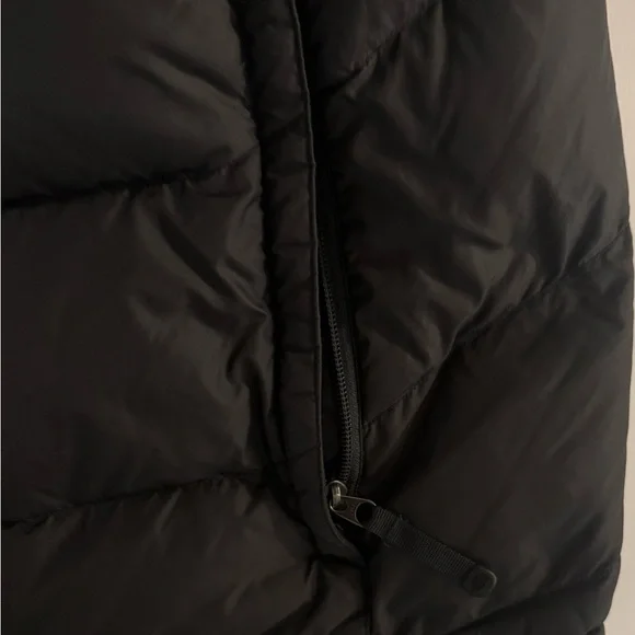 The North Face Charcoal Quilted 550 Vest - Picture 5 of 8